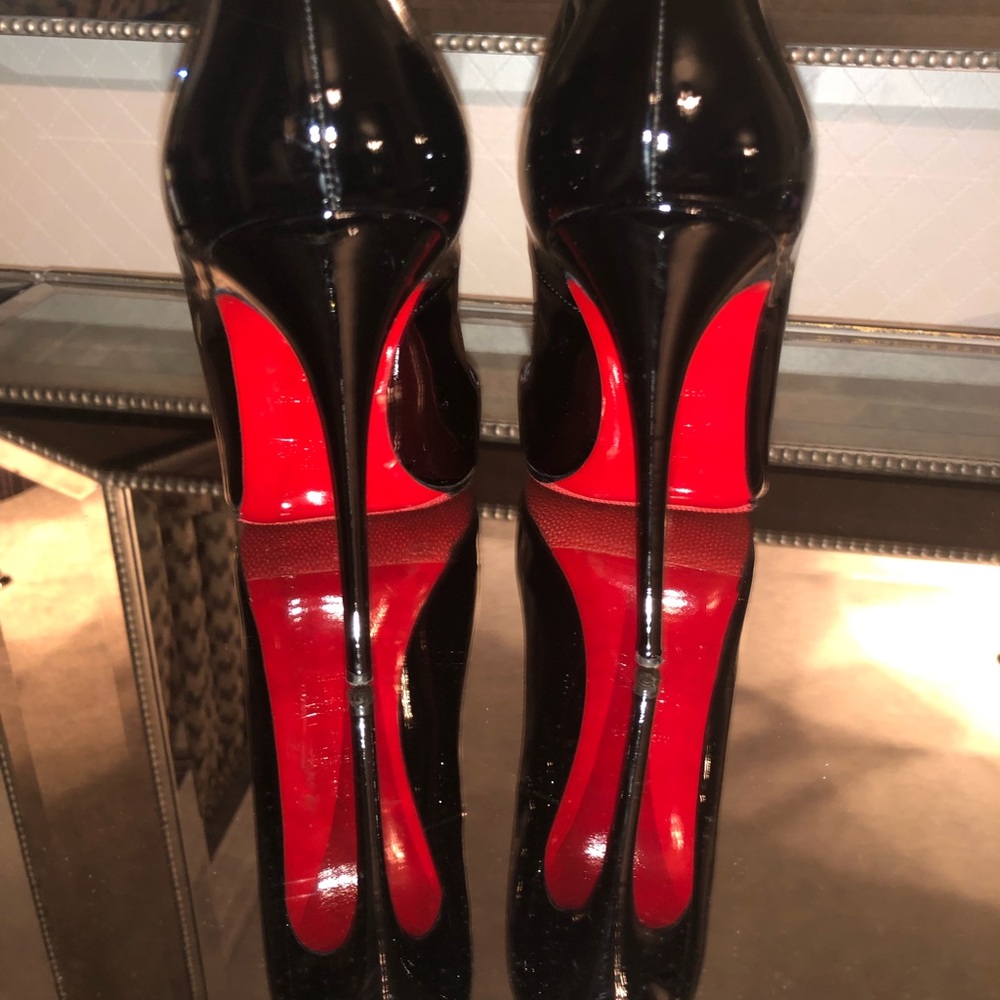SOLD👠 CHRISTIAN LOUBOUTIN🍒So Kate 120💋38 patent